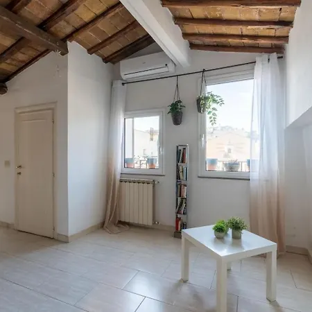 15 Min From Piazza Venezia Skyline Sanctuary In Trastevere Extérieur photo