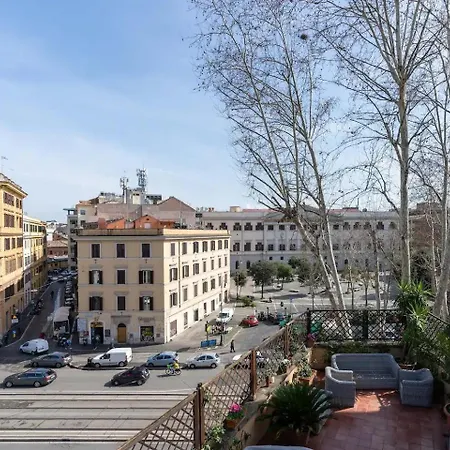 15 Min From Piazza Venezia Skyline Sanctuary In Trastevere Extérieur photo